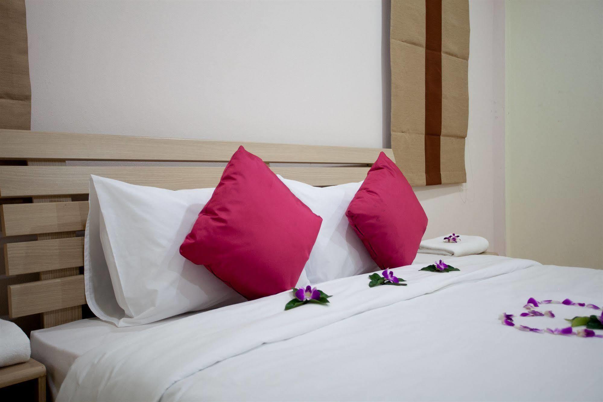Lucky Lek Resort Rawai Eksteriør bilde