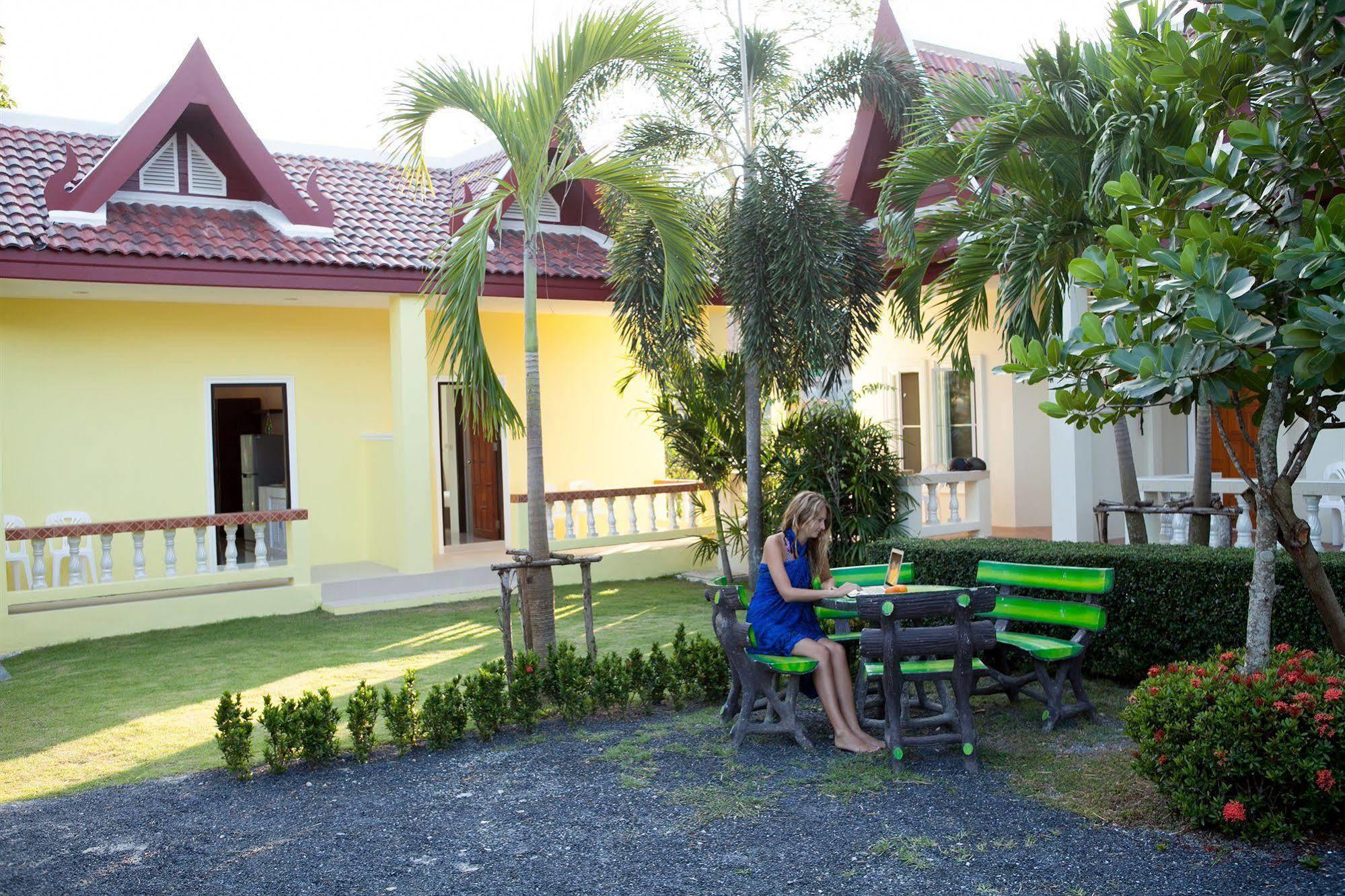 Lucky Lek Resort Rawai Eksteriør bilde
